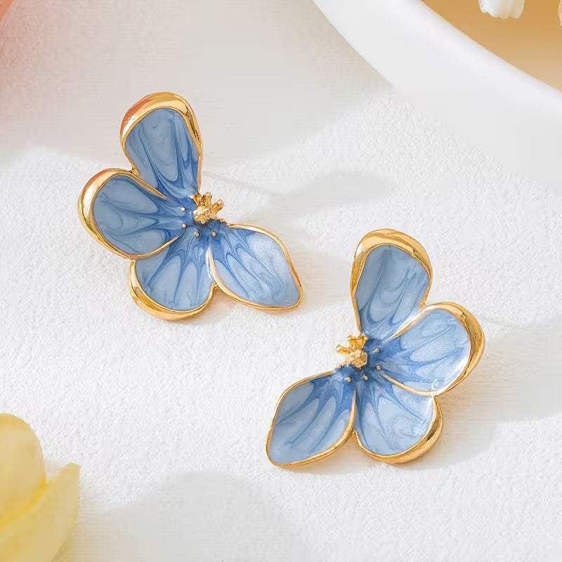 Orecchini con petali di farfalla