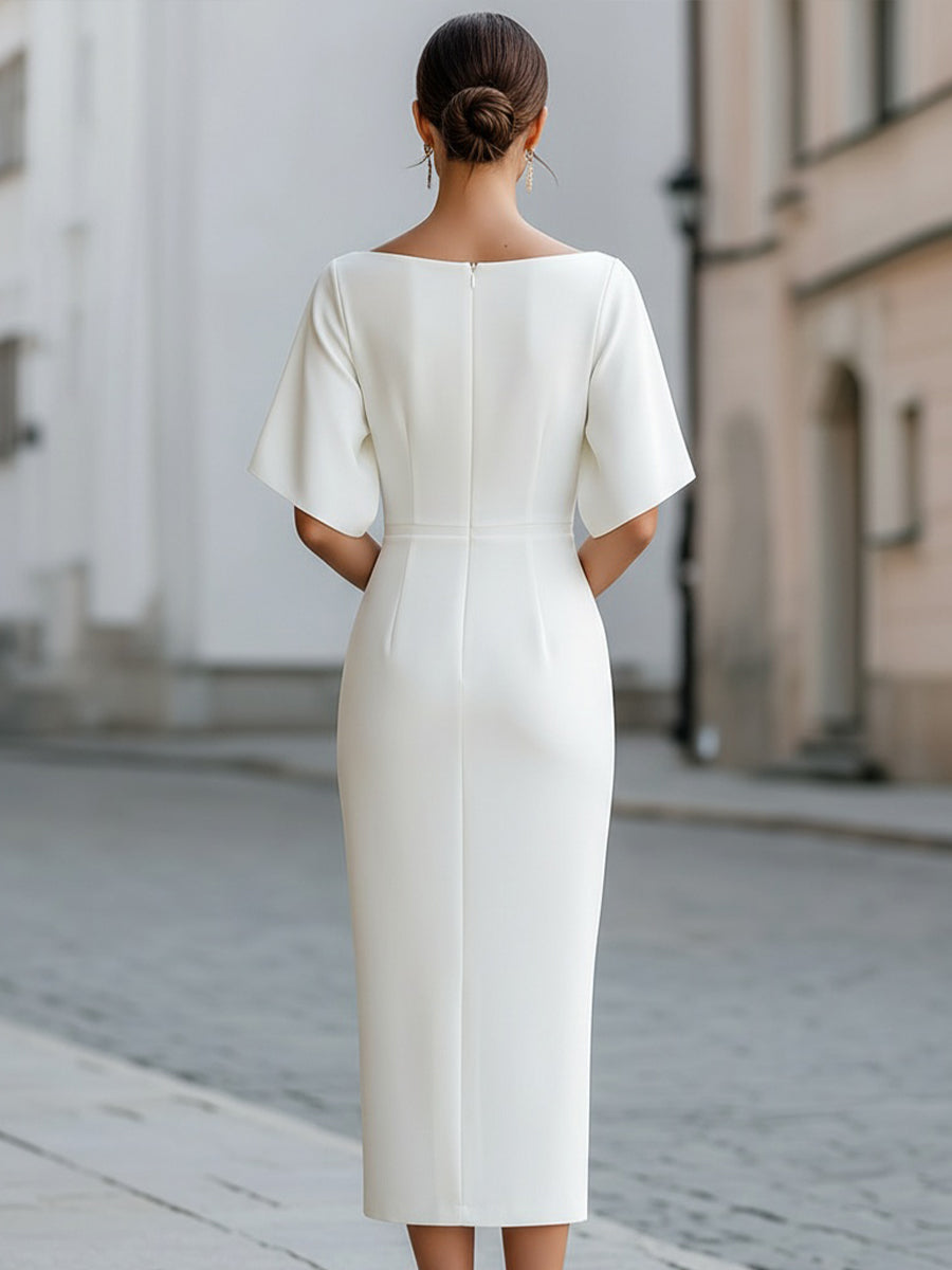 Vestito midi con collo a barca, maniche corte, taglio sartoriale
