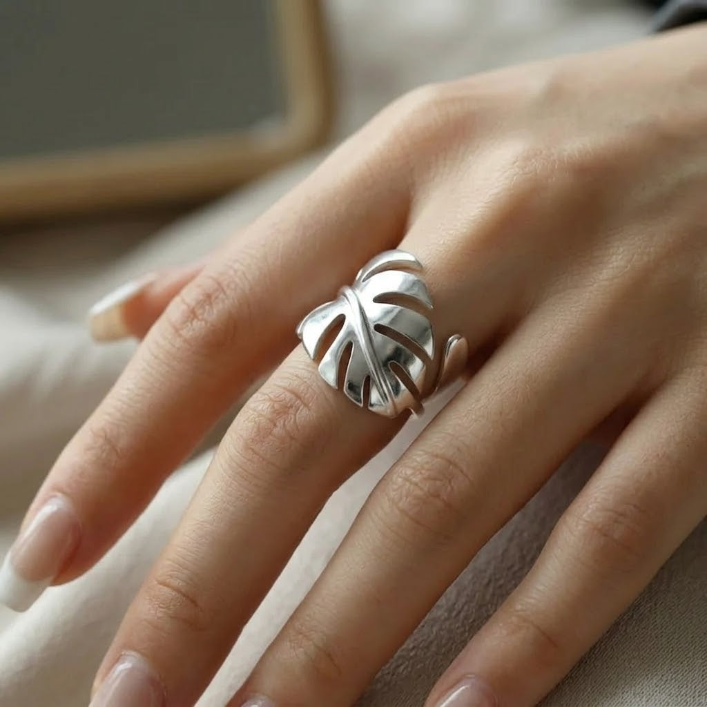 Anello a forma di foglia di Monstera