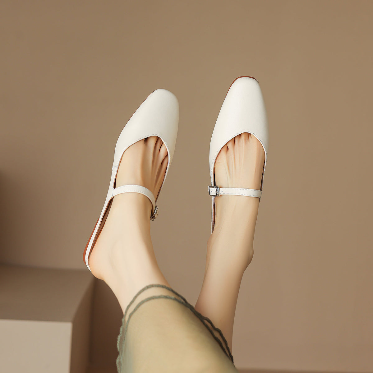 Mules in pelle autentica di Amini