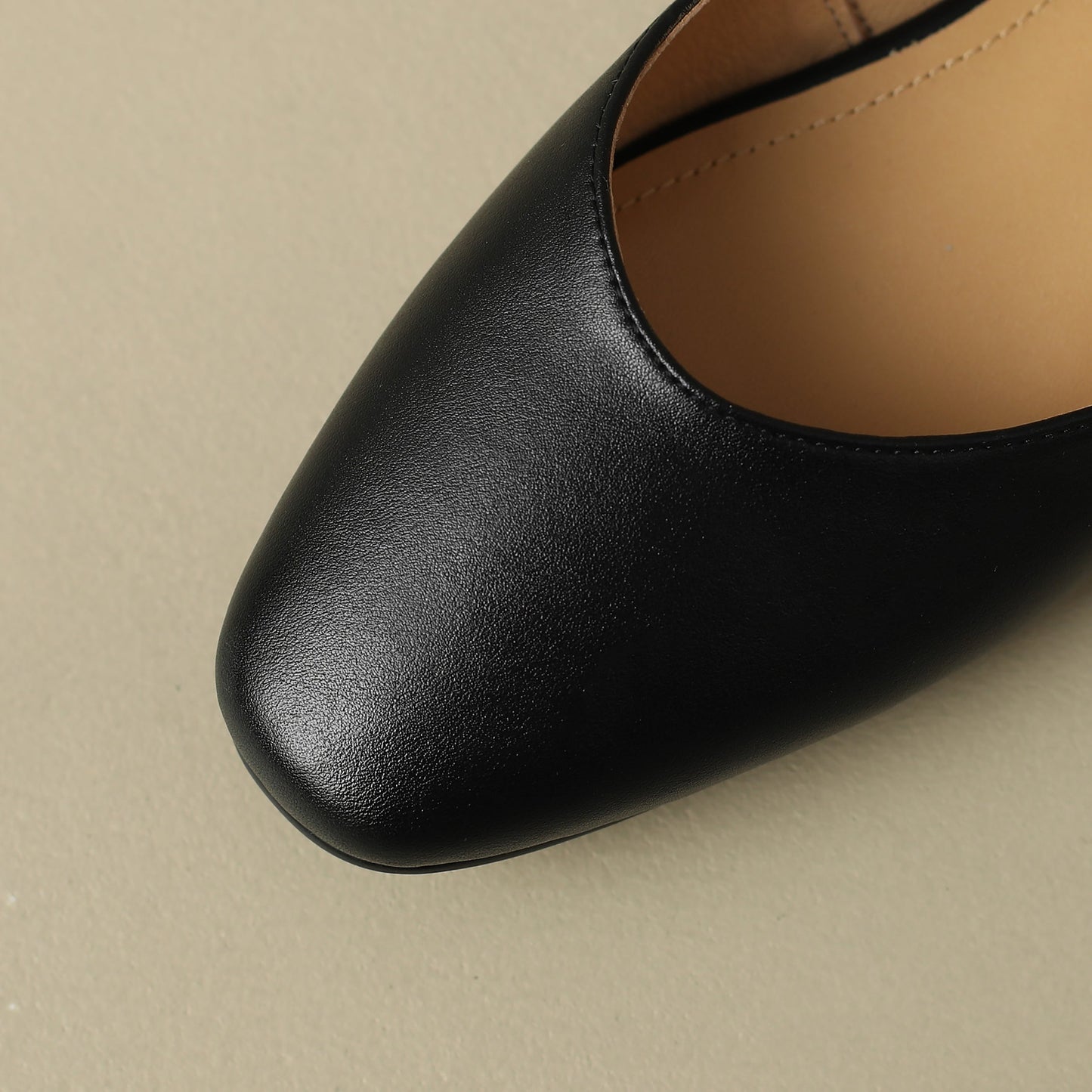 Mules in pelle autentica di Amini