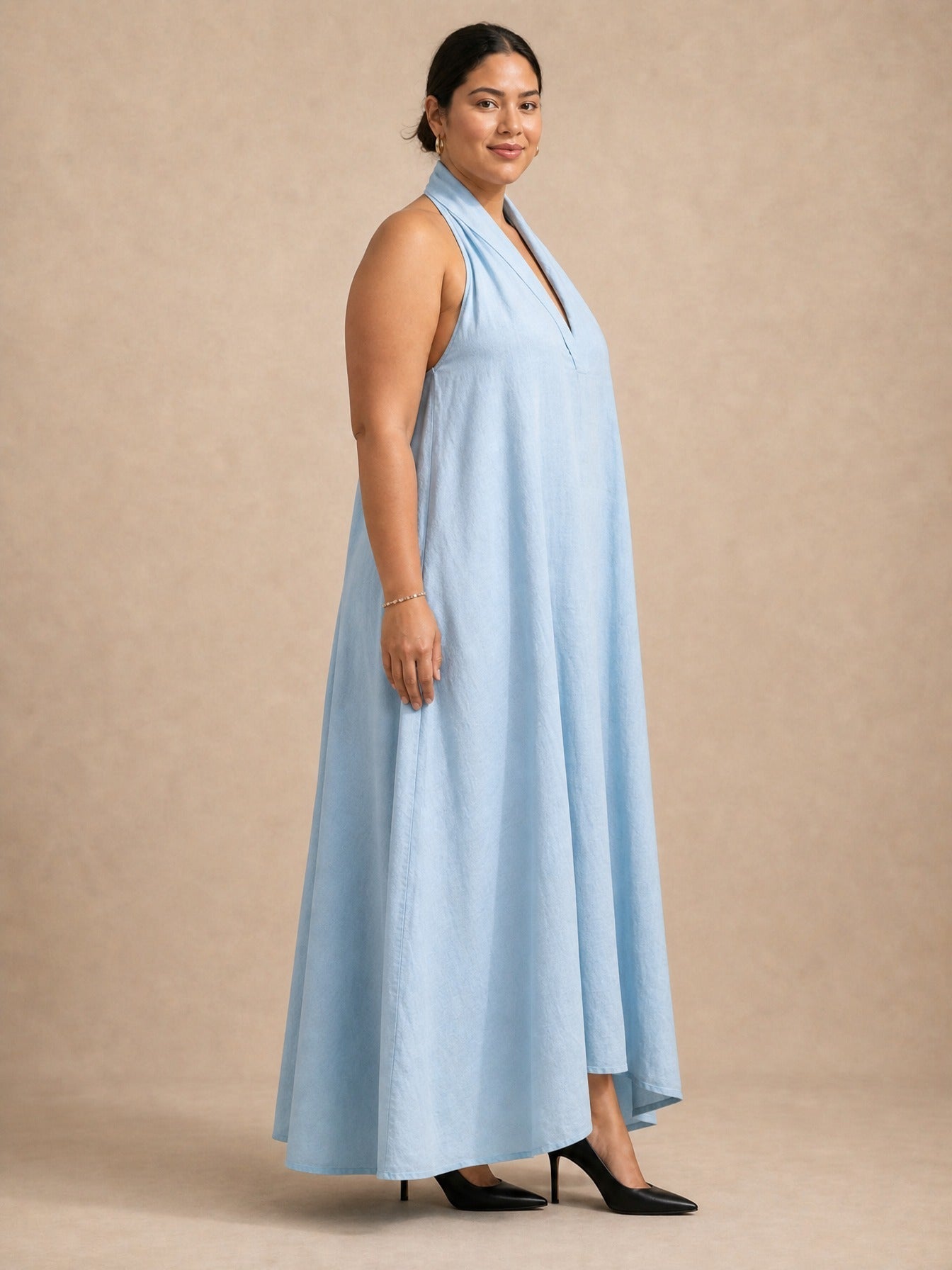 Abito lungo Aveline con scollo a halter