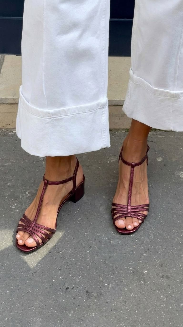 Allegra | Sandali dorati, Eleganza quotidiana