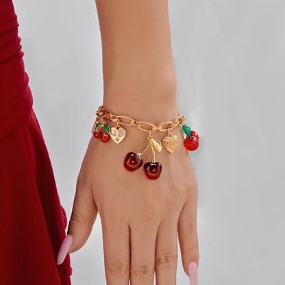 Bracciale con ciondolo a forma di ciliegia rossa