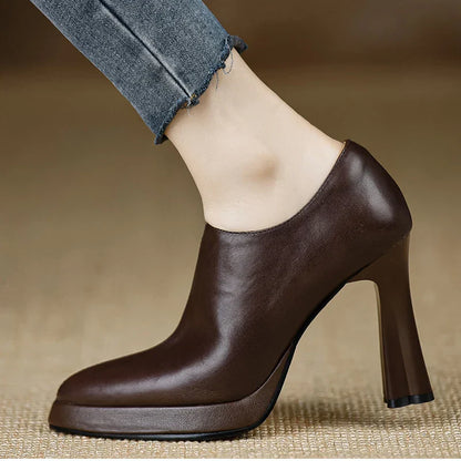 Anita Tacchi in Pelle
