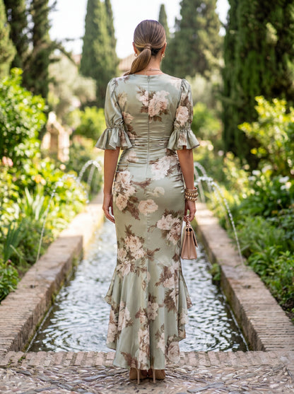 Ana | Vestito lungo in raso verde asimmetrico con scollo a V