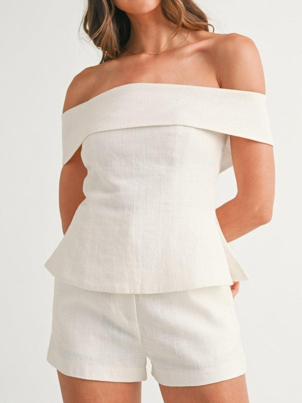 Completo due pezzi bianco in cotone e lino di Blessy