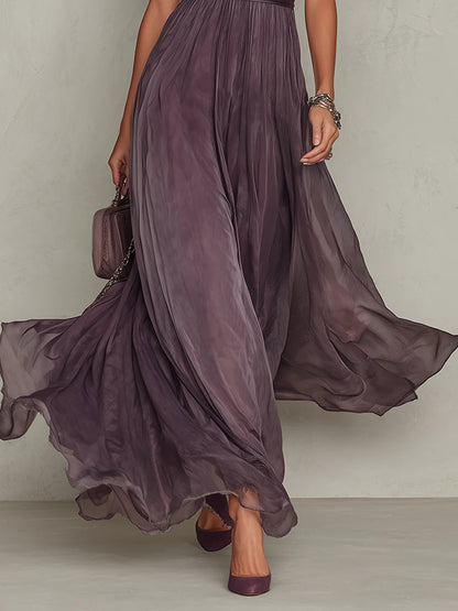 Vestito lungo in chiffon viola con scollo a chiave e bordo in pizzo
