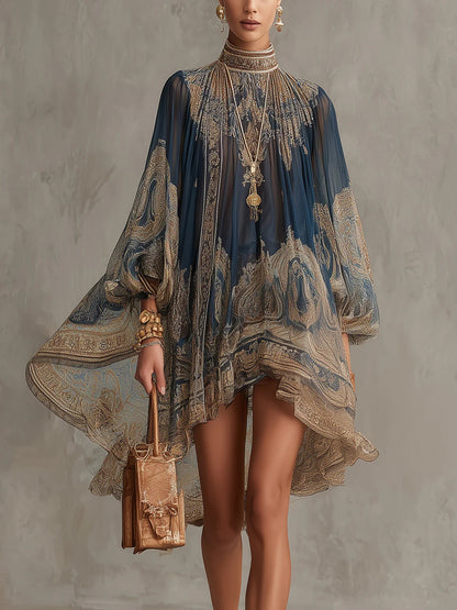 Vestito mini in chiffon blu navy con stampa barocca e collo alto, taglio irregolare