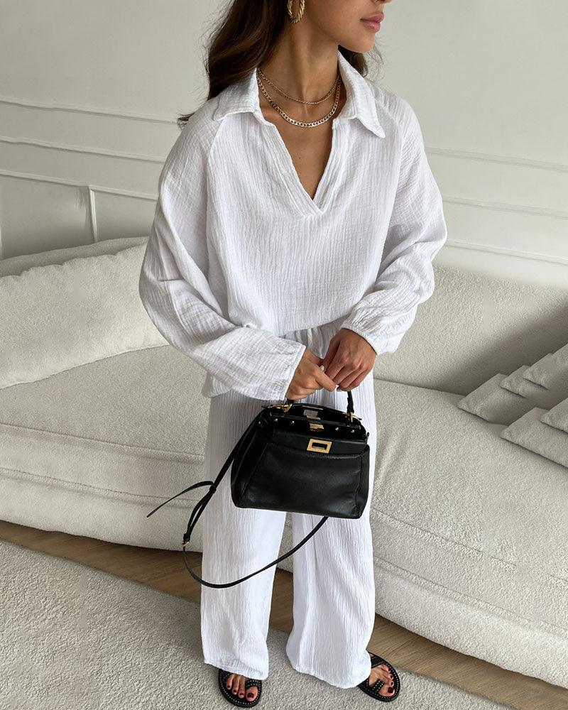 Set casual autunnale con scollo a V